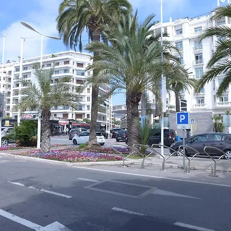 Studio With Terrace 2 Mins From Croisette 118